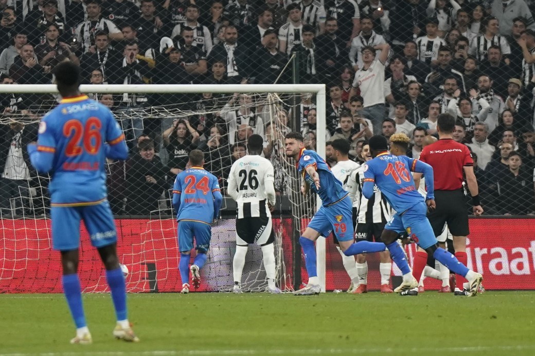 Beşiktaş  Türkiye Kupası'na Veda Etti: Dakika Dakika Maç Özeti