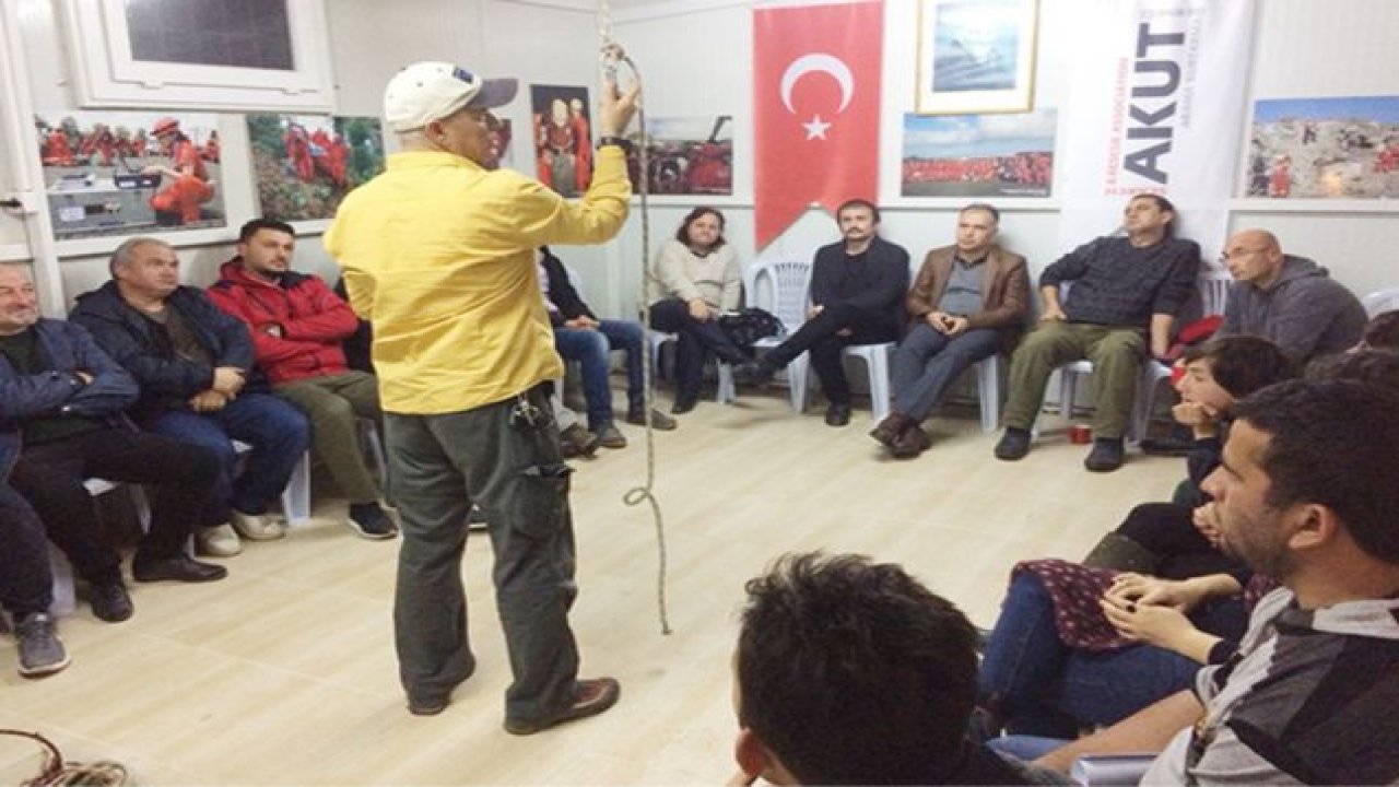 AKUT gönüllülerine eğitimler sürüyor