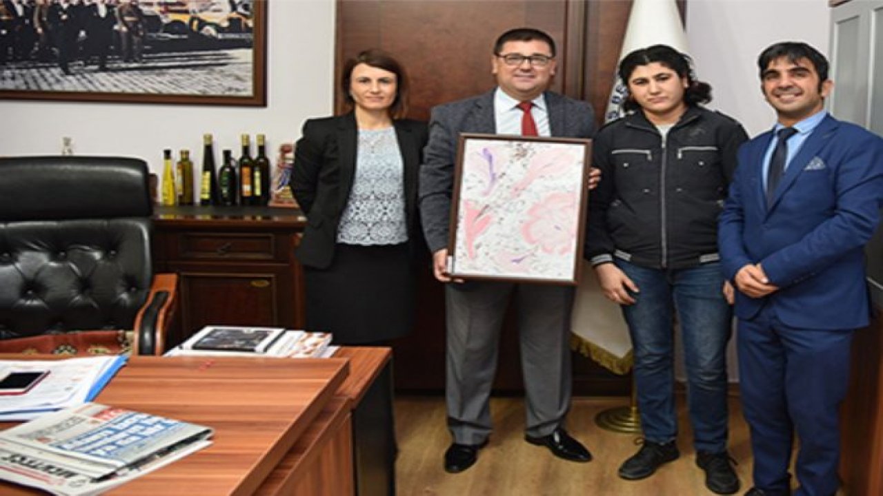 Öğrencilerden ‘özel’ hediye