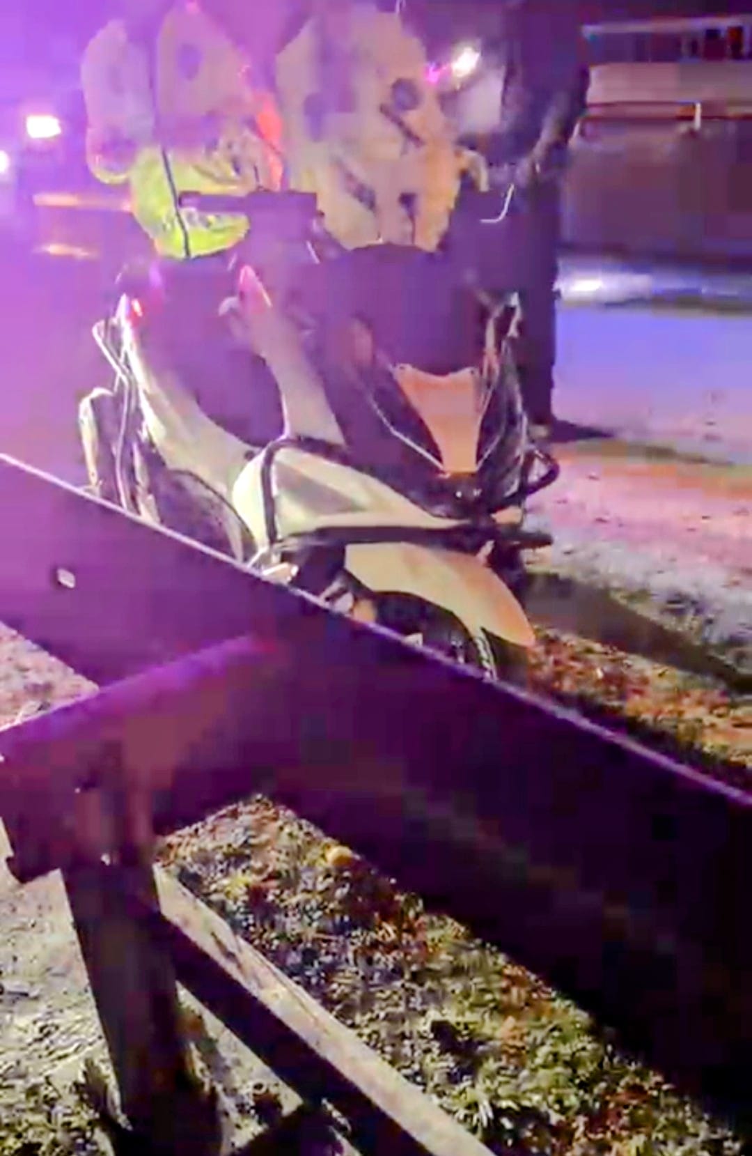 Muğla'da Bariyerlere Çarpan Motosiklet Sürücüsü Yaralandı