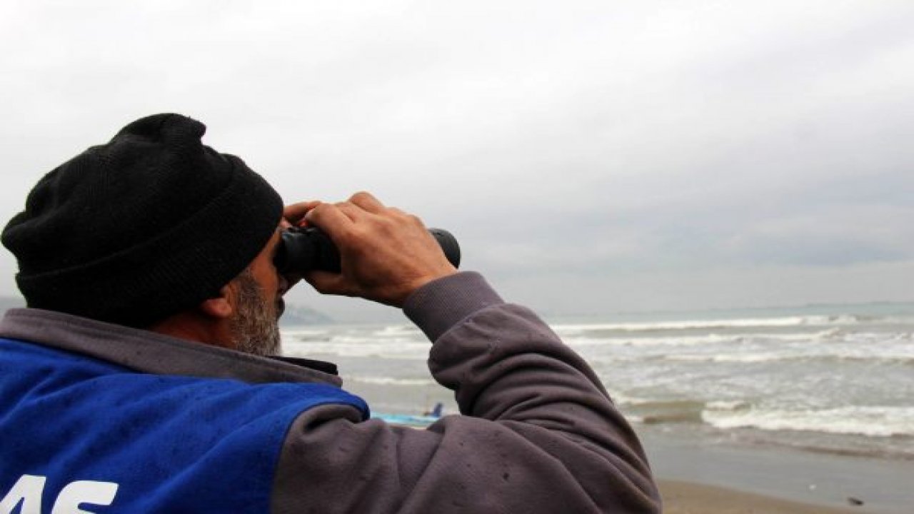‘Batıyoruz’ diye yardım isteyen tekneden bir daha haber alınamadı