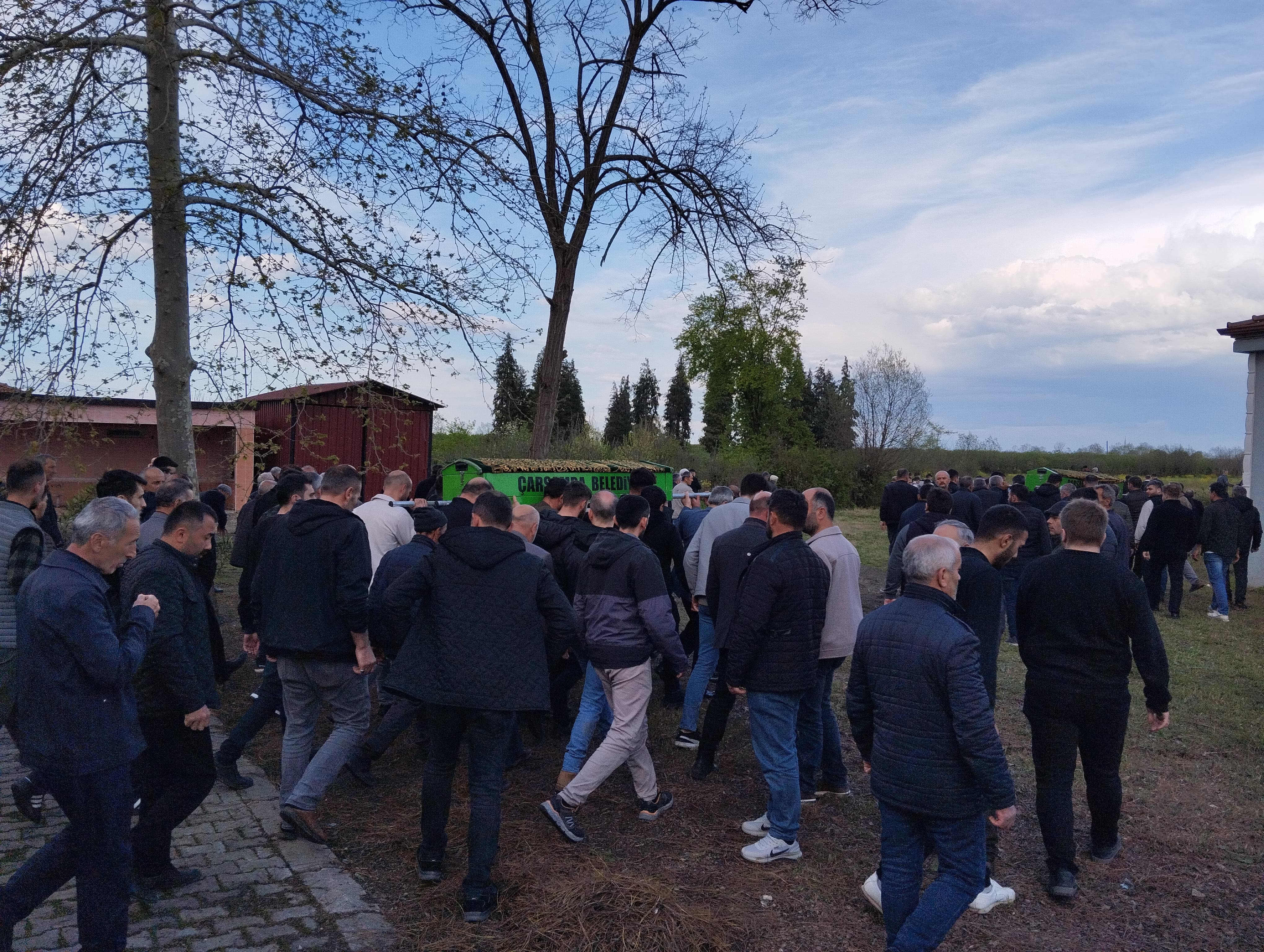 Hayatını kaybeden baba-oğul toprağa verildi