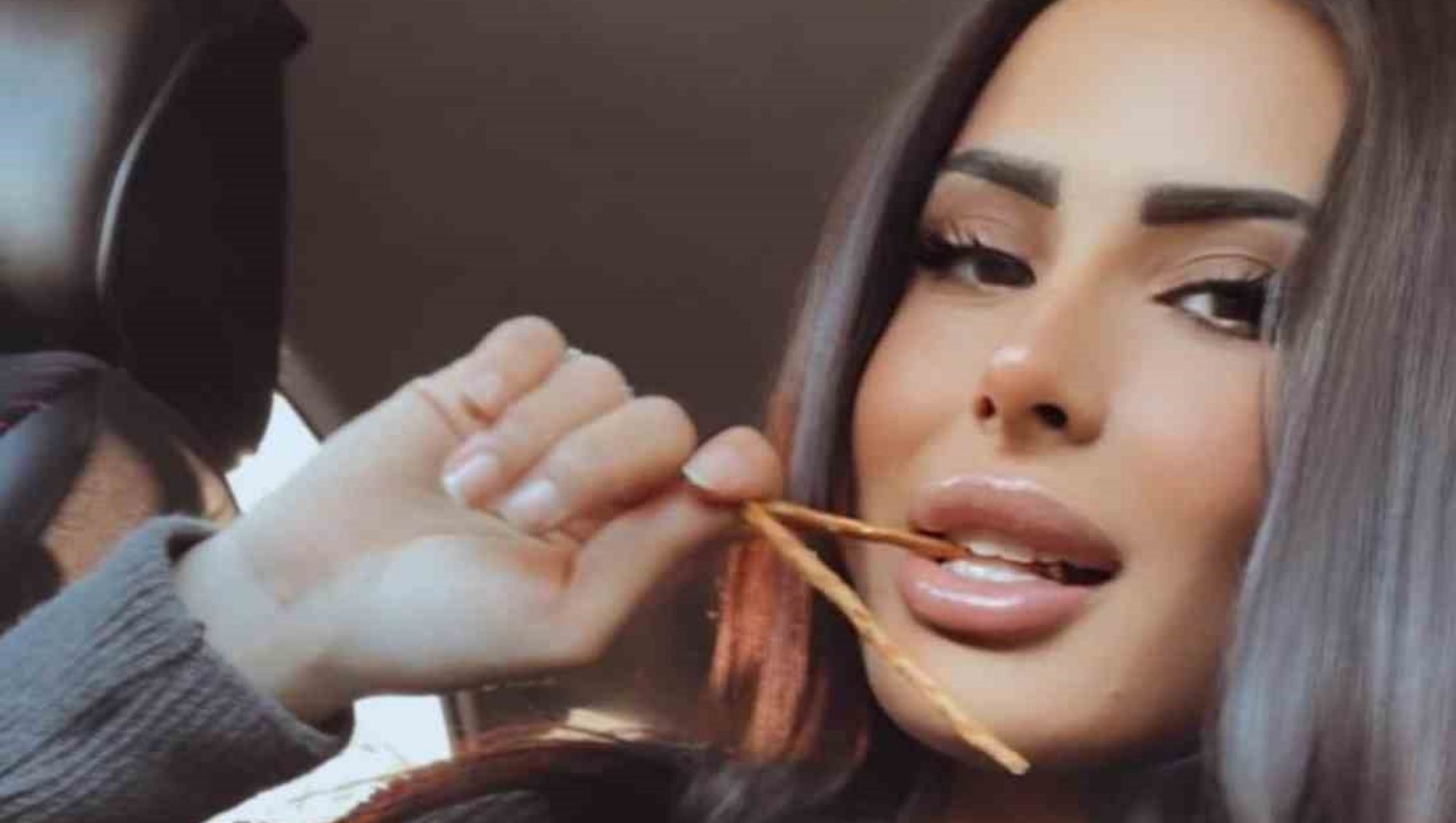 Genç Dansçı Evinde Ölü Halde Bulundu