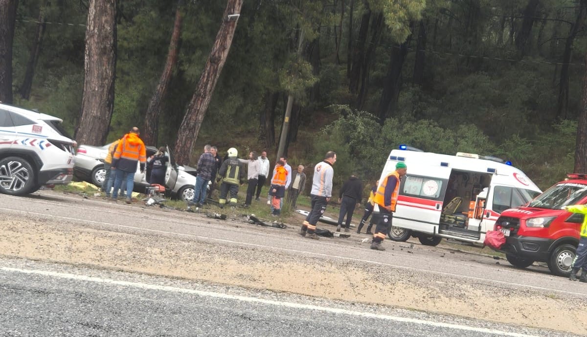 Muğla’da Feci Kaza, Ölü ve Yaralılar Var