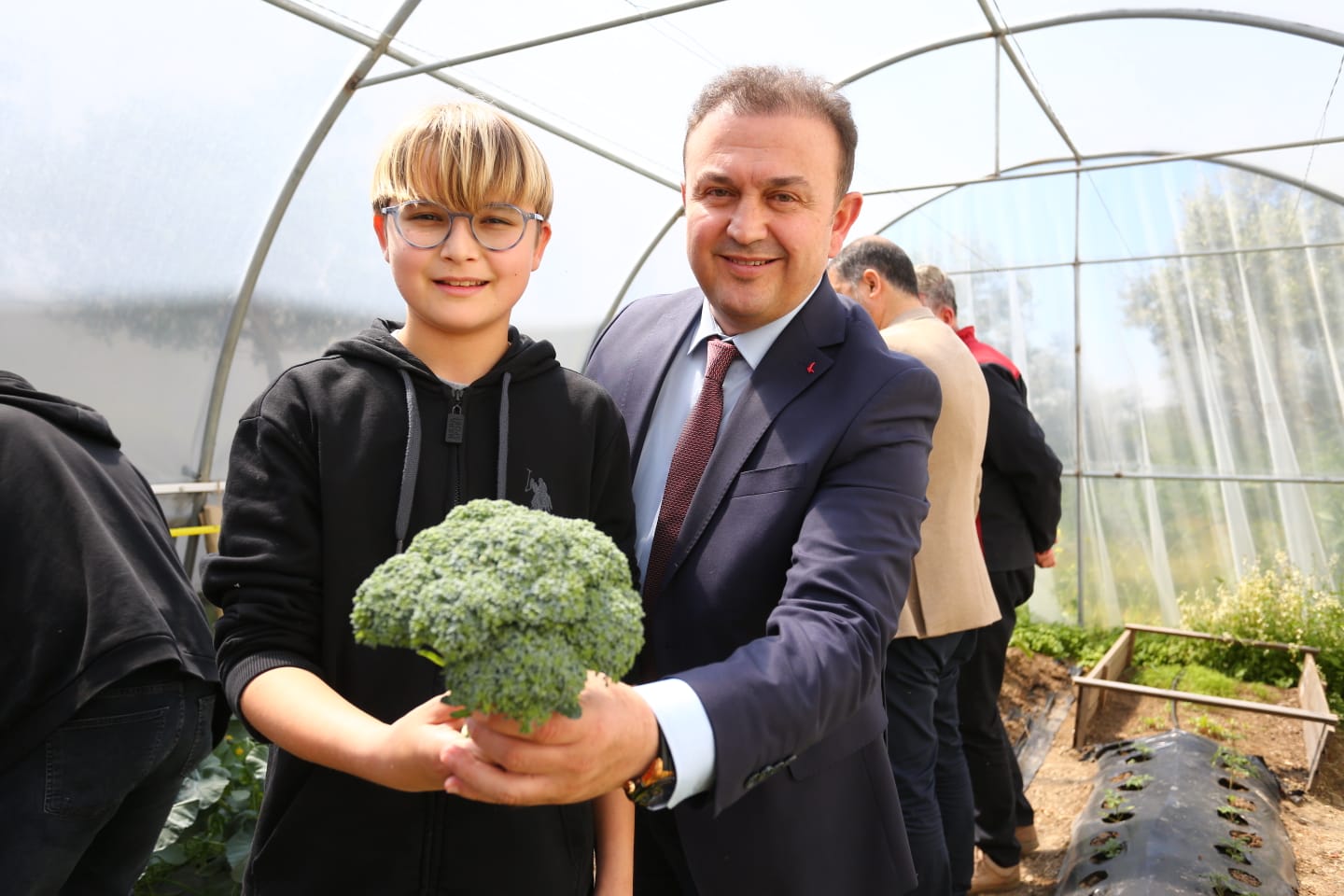 Mucize Görmek İstersen Bir Tohum Ek