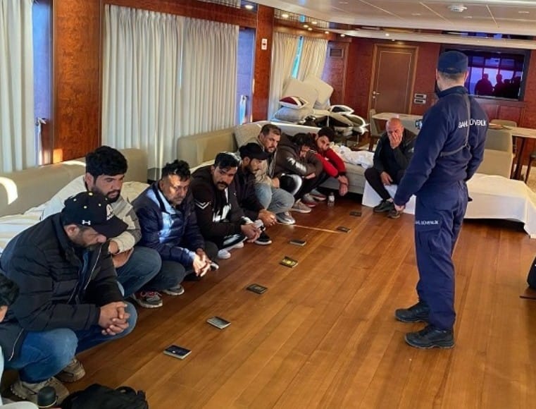 Sahil Güvenlikten Milas Açıklarında Büyük Operasyon: 23 Gözaltı