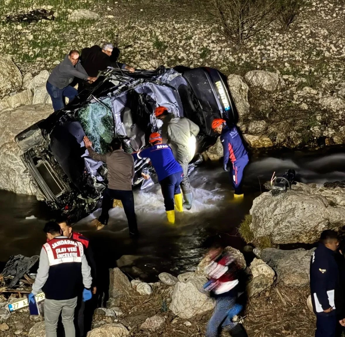 Dere Yatağında Feci Kaza: Otomobil Yuvarlandı, 1 Ölü