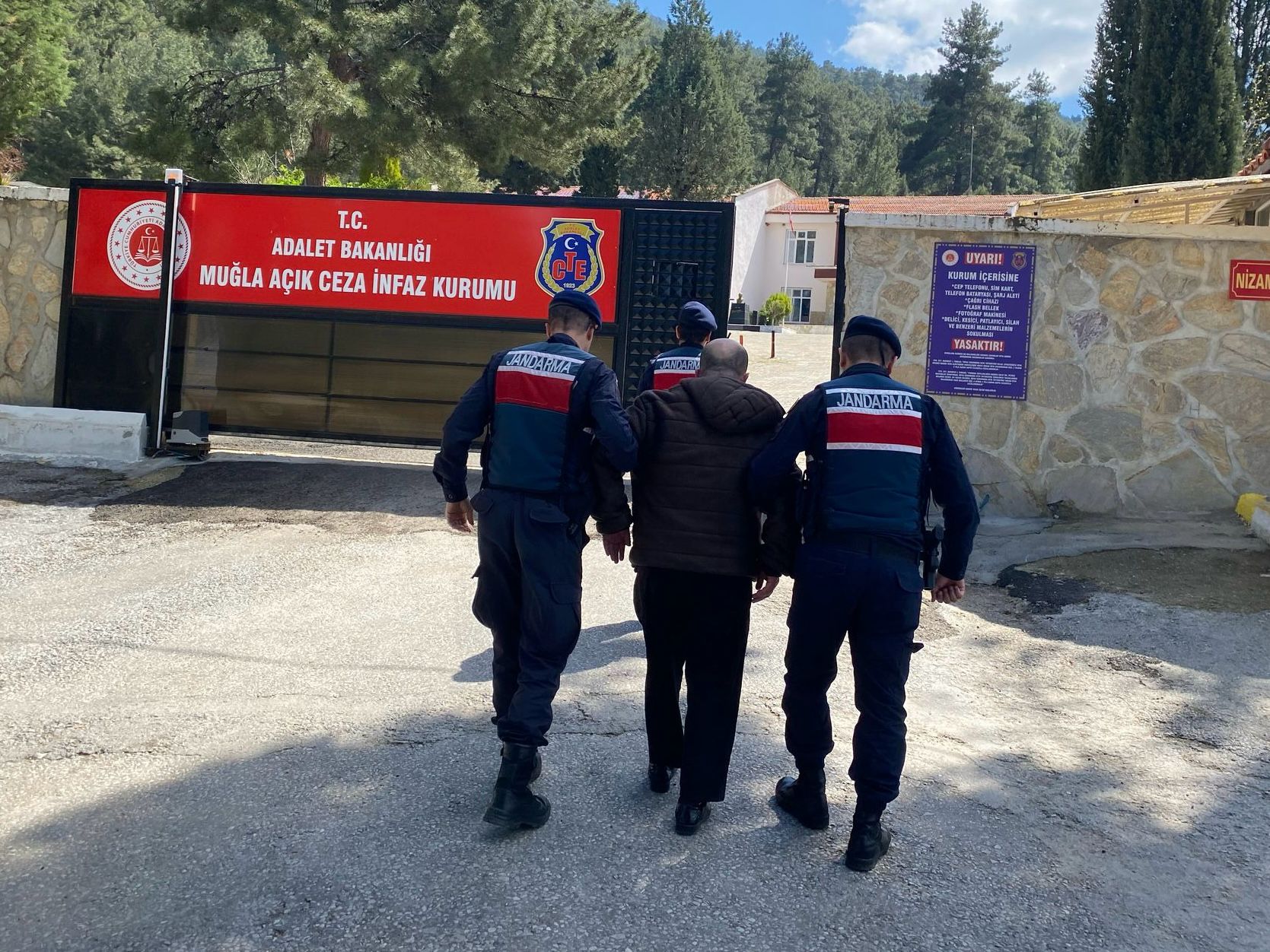 24 yıl hapis cezası ile aranıyordu Menteşe'de yakalandı