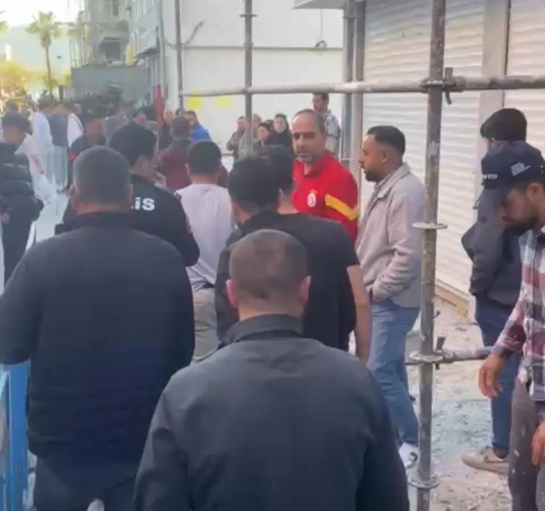 Marmaris'te İskele Faciası: İşçi Yüksekten Düştü