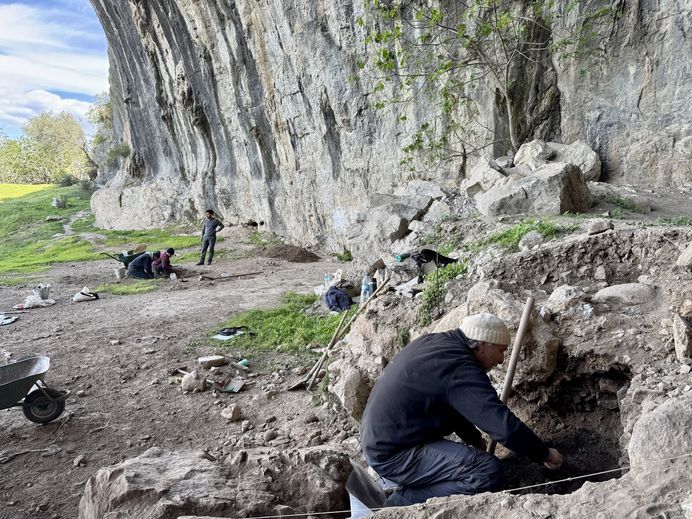 Anadolu’nun En Eski İskeletleri Seydikemer Girmeler’de Ortaya Çıkarıldı