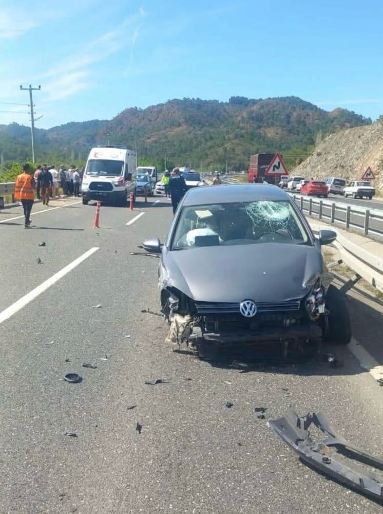 Ortaca'da Feci Kaza: Genç Kadın Hayatını Kaybetti, Eşi Yoğun Bakımda