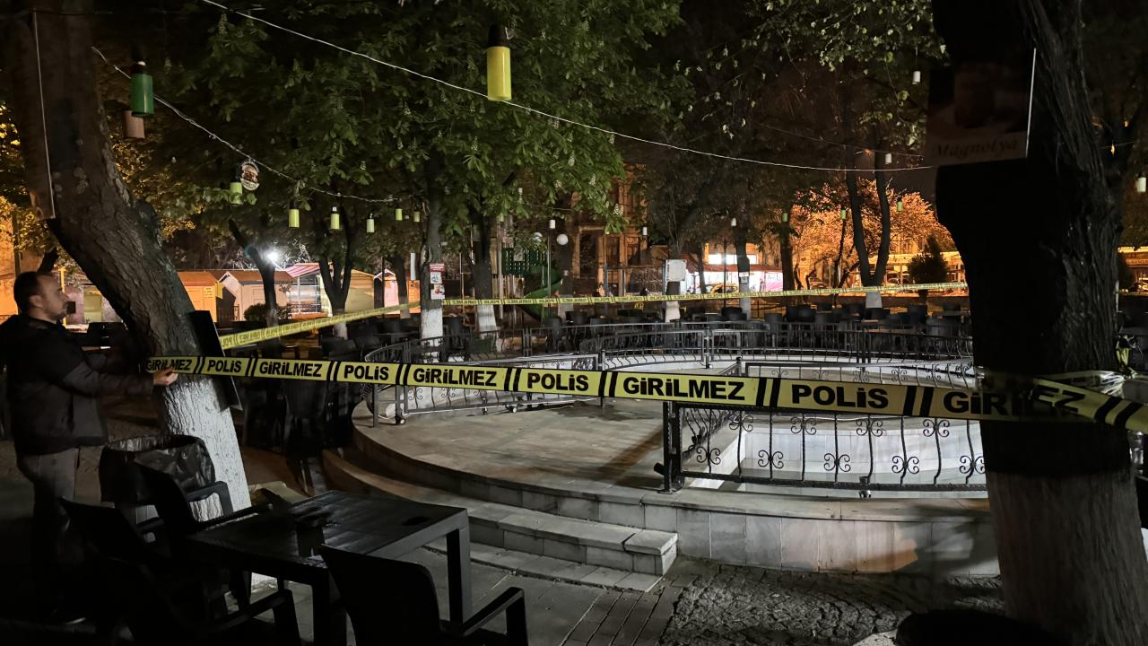 Süs Havuzunda Elektrik Faciası: 4 Kişi Elektrik Akımına Kapıldı