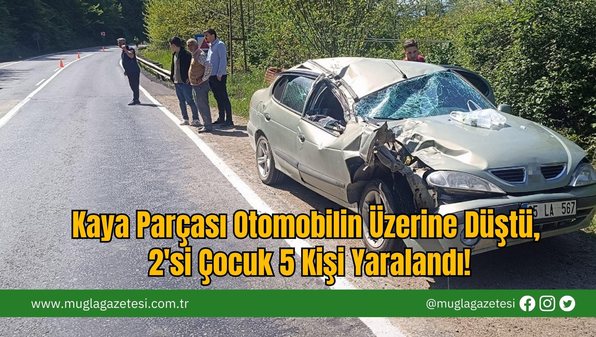 Kaya Parçası Otomobilin Üzerine Düştü, 2'si Çocuk 5 Kişi Yaralandı!