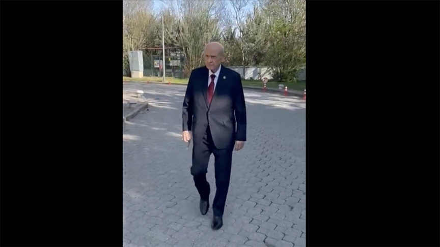 MHP, Bahçeli'nin yürüyüş esnasındaki görüntülerini paylaştı