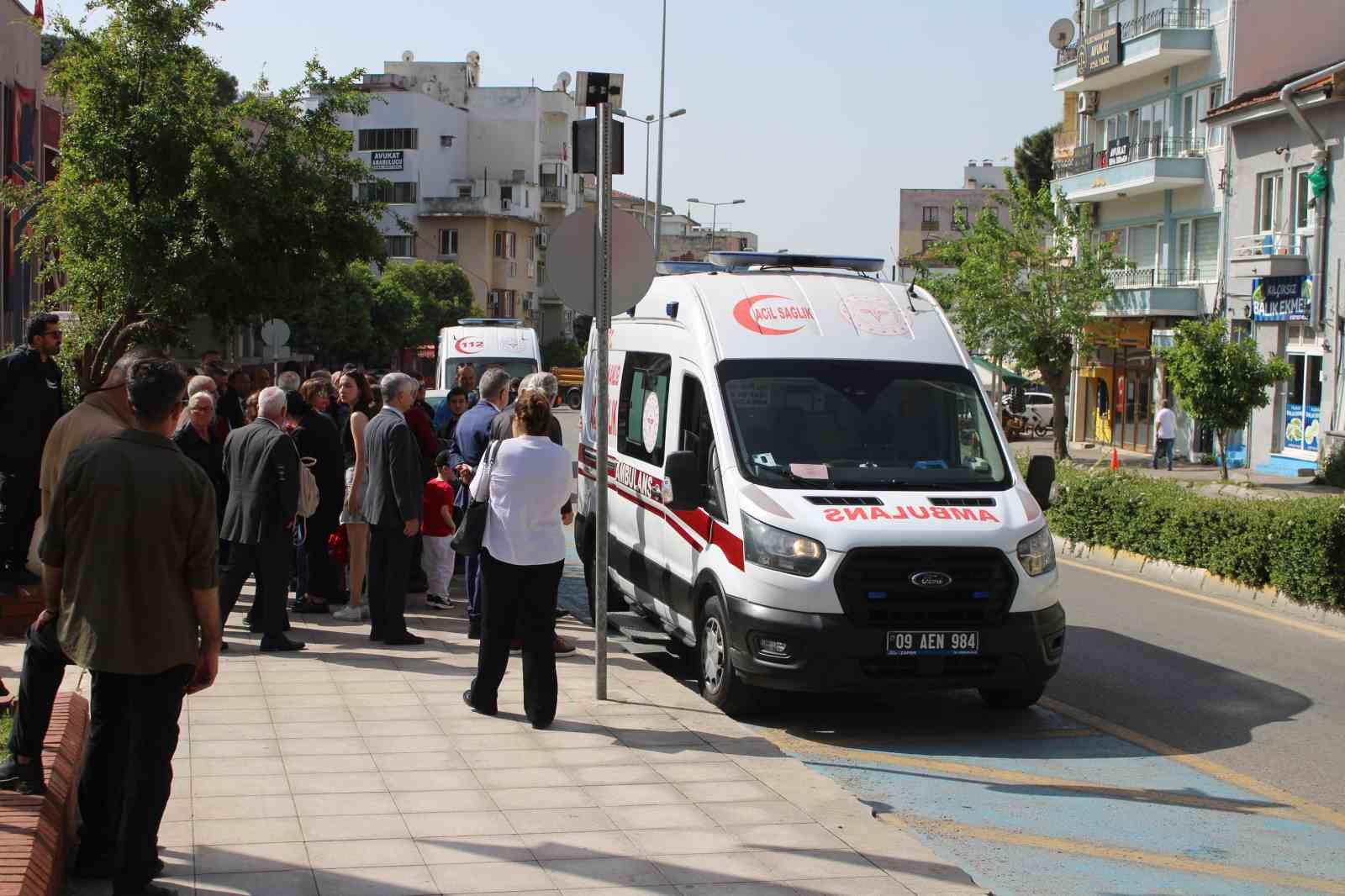 23 Nisan Kutlamalarında Kalp Krizi Geçiren Genç Hastaneye Kaldırıldı