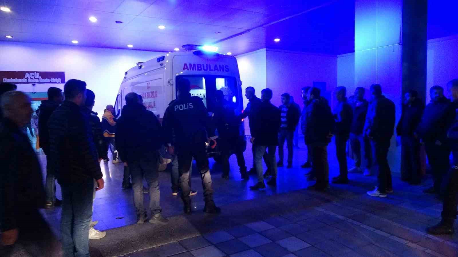 Halı Sahada Maç Yaparken Kalp Krizi Geçiren Komiser Hayatını Kaybetti