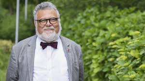 Celal Şengör’ün 40  Yıllık Cenneti Ortaya Çıktı: Papyonu O İstiyormuş