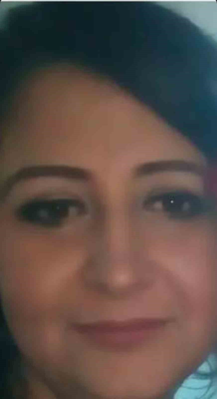 5 Çocuk Annesi Kadın, Kocası Tarafından Bıçaklanarak Öldürüldü.