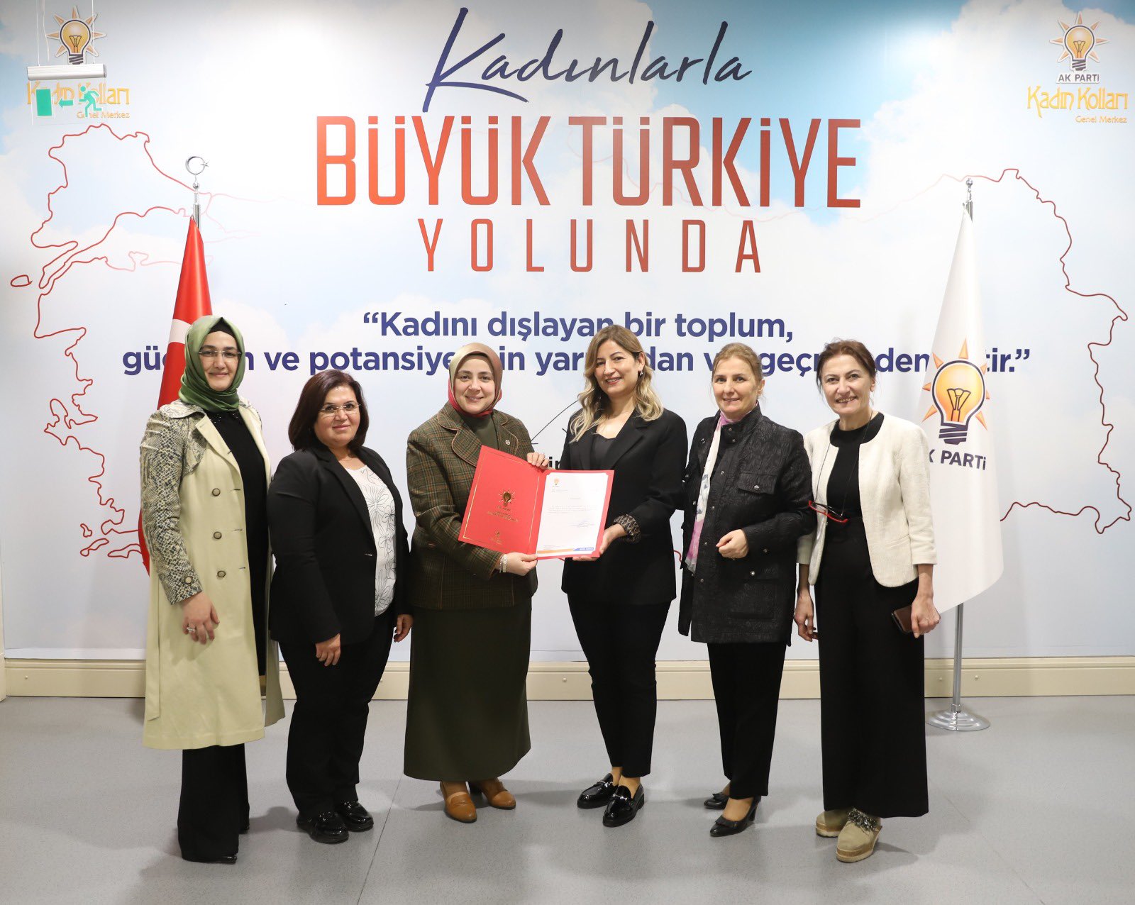 AK Parti Muğla Teşkilatında Kadın Kollarında Görev Değişimi