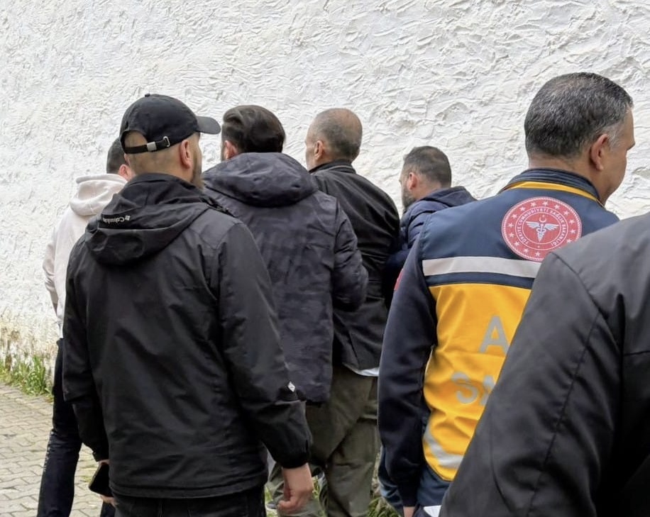 Menteşe’de Tüpü Patlatacağını Söyleyen Vatandaşı, Eşi İkna Etti