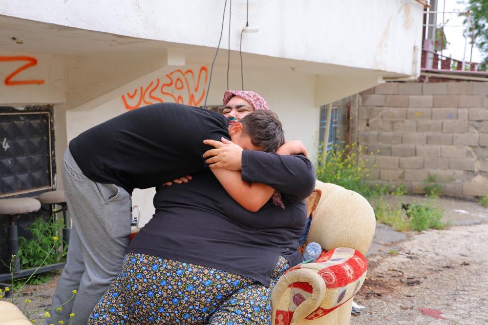 14 Yaşındaki Baran, Annesinin Her Şeyini Üstleniyor: 200 Kiloluk Zorlu Yaşam