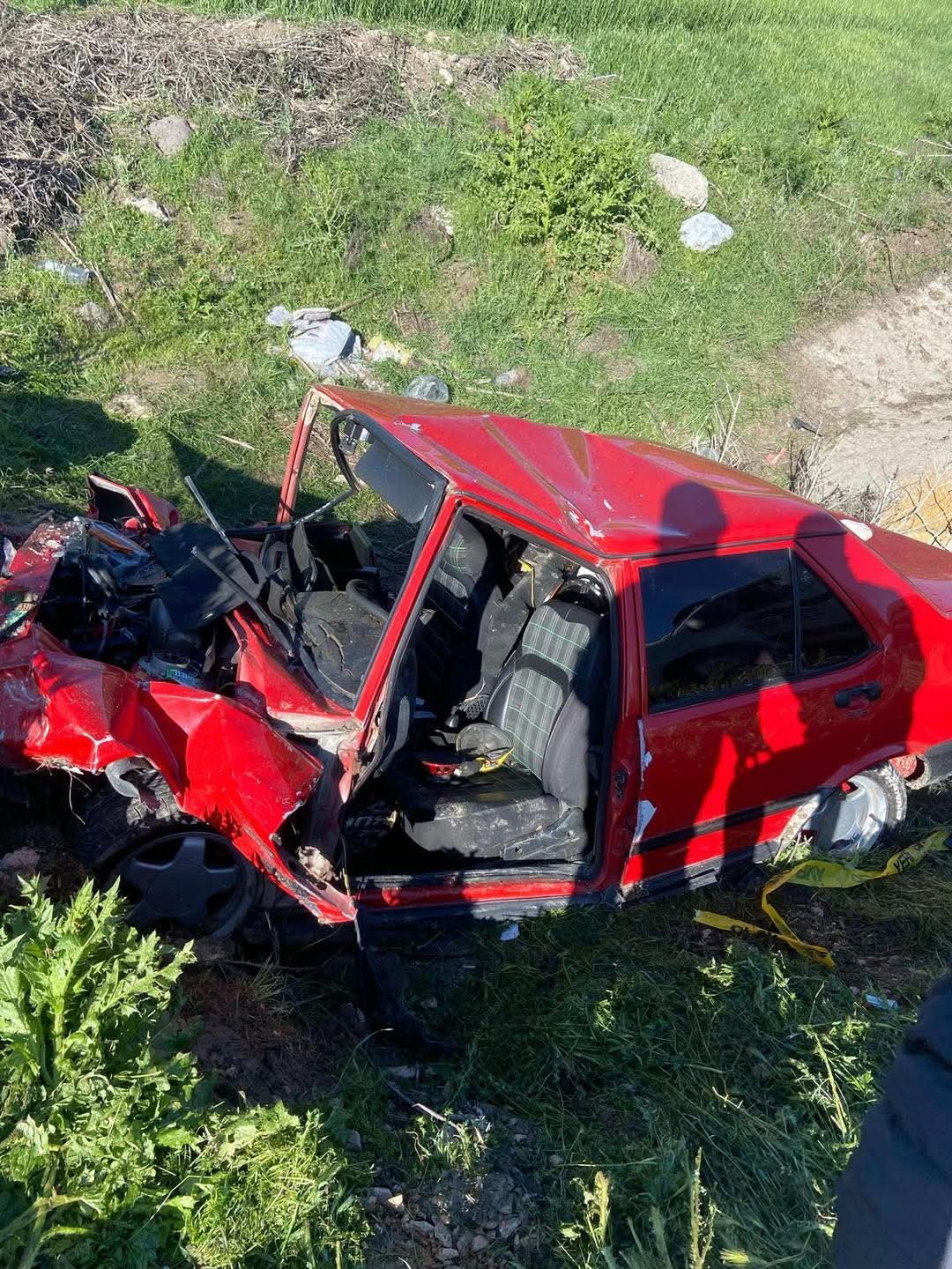 Şarampole Devrilen Otomobilde Can Kaybı