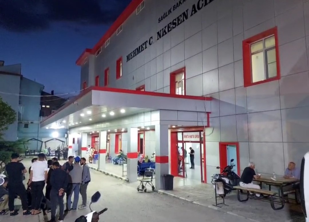 Oyun Oynarken Yere Yığılan Çocuk Hastanede Can Verdi