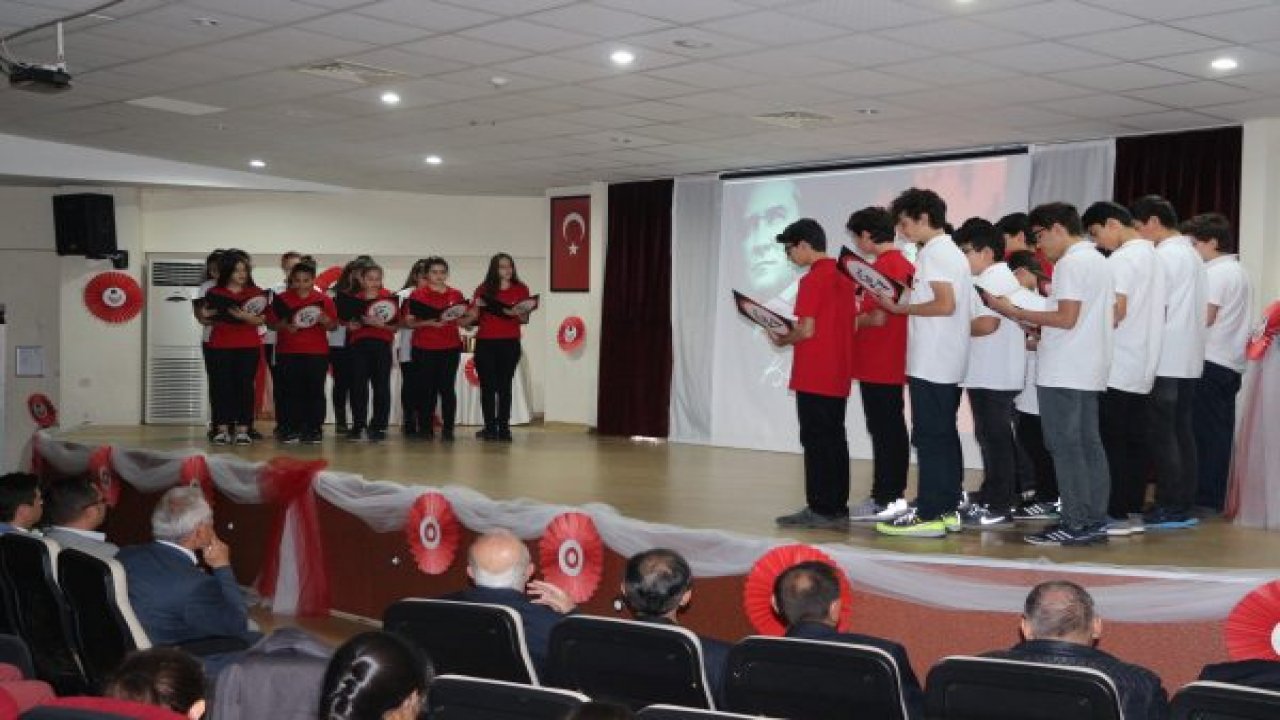 Mehmet Akif Ersoy Törenle Anıldı