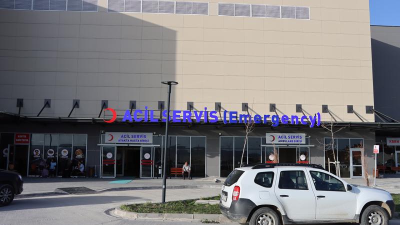 Doğum Günü Pastası Hastanelik Etti: 12 Öğrenci Tedavi Altında