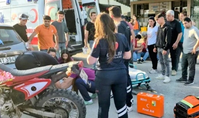 Bodrum'da Motosiklet ve Otomobil Çarpıştı: 2 Yaralı