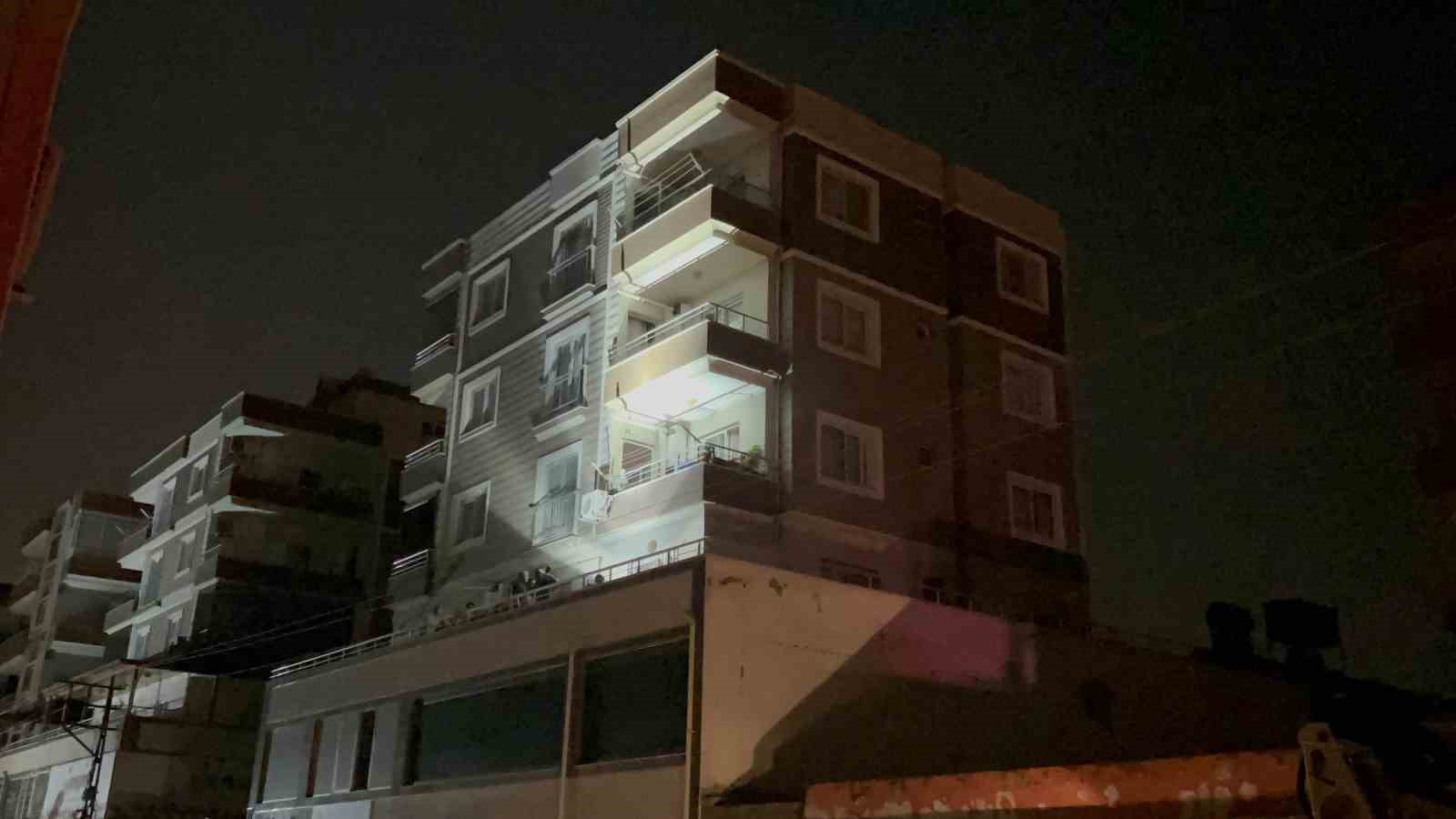 14 Yaşındaki Çocuk 4. Kattan Düştü