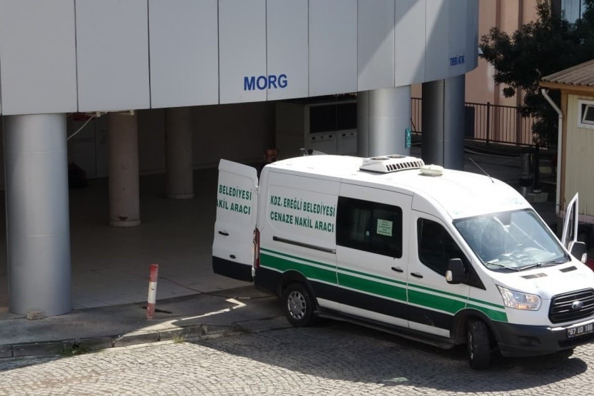 27 Yaşındaki Kadın Evinde Ölü Bulundu