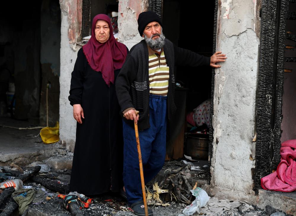 Yaşlı Çiftin Evi Kül Oldu: Hikayeleri Yürek  Yaktı