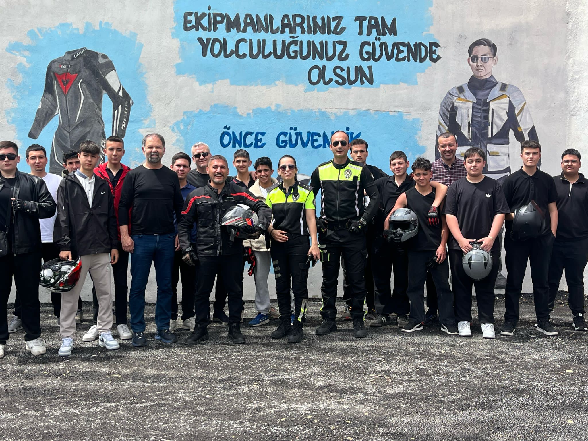 Muğla’da Trafik Haftası Etkinlikleri: Şoförlere ve Öğrencilere Eğitim Verildi