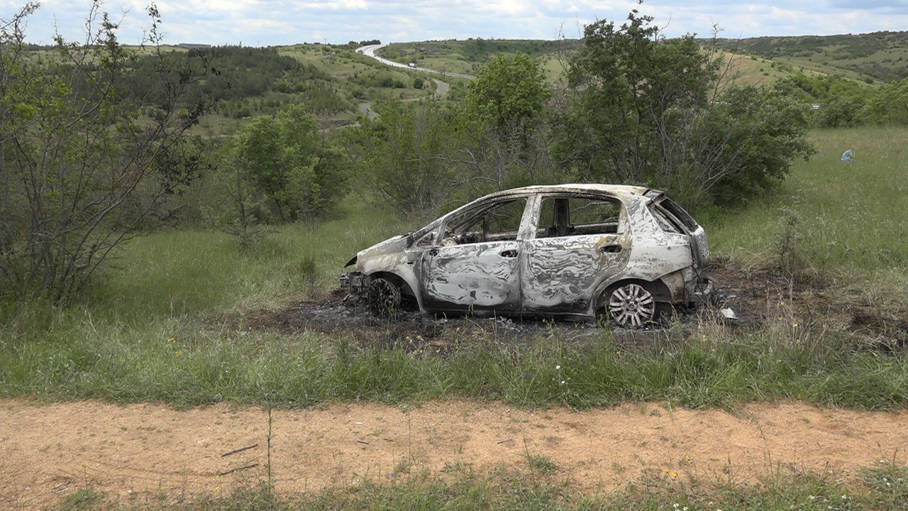 Dehşet Zinciri: Evini ve Aracını Yaktı, Bir Kadını Öldürüp Kendi Canına Kıydı
