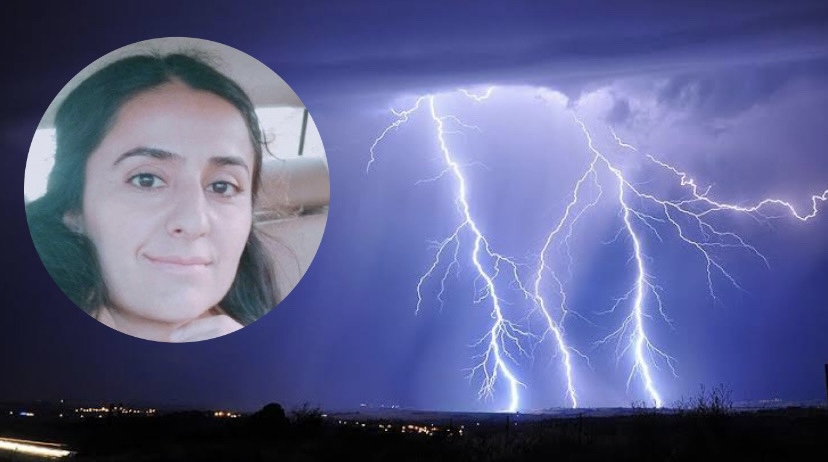 Telefonla Konuşurken Üzerine Yıldırım Düşen Kadından Acı Haber Geldi