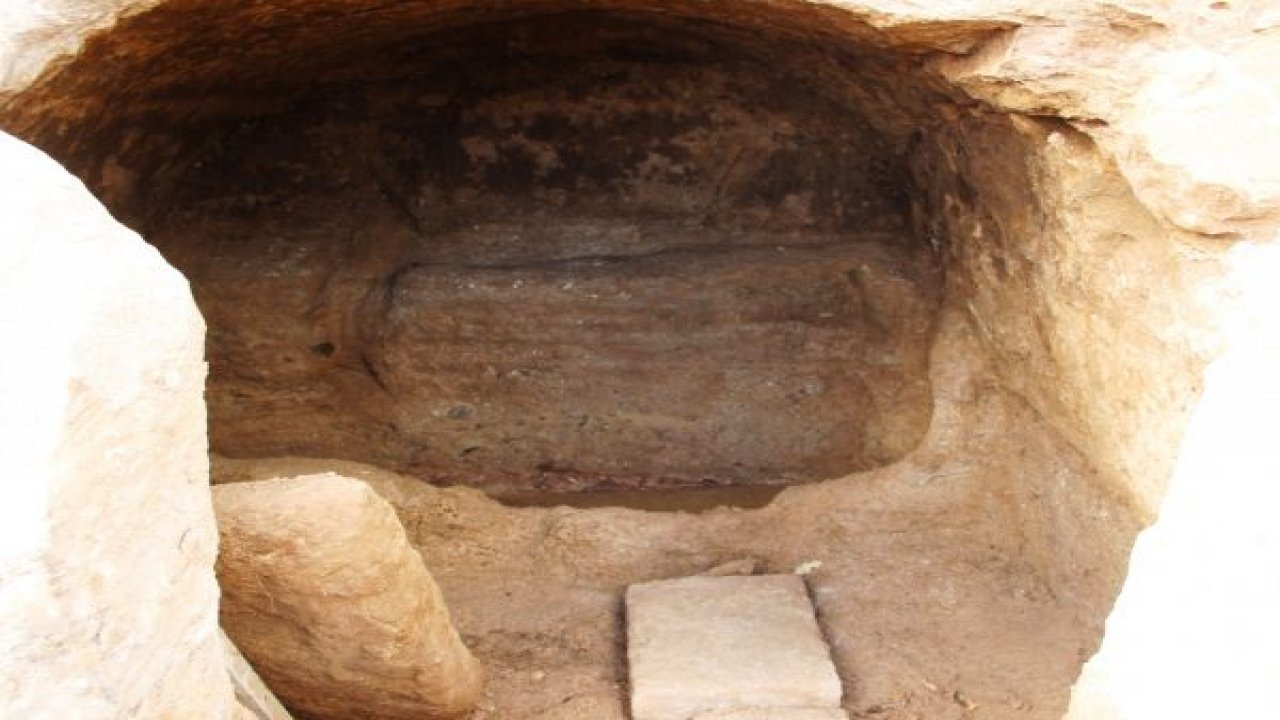 Kaya mezarlarından çıkanlar şok etti