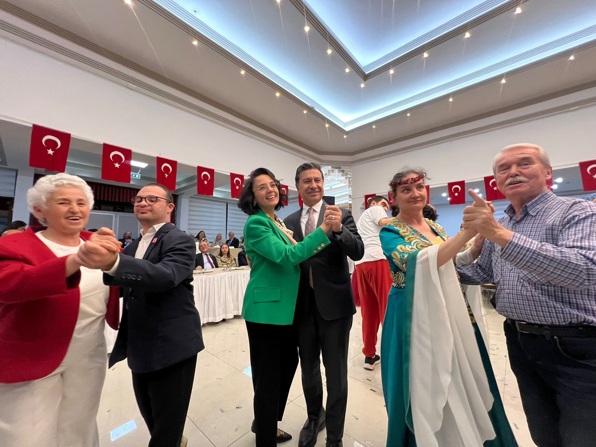 İlk Dans Aras Çiftinden