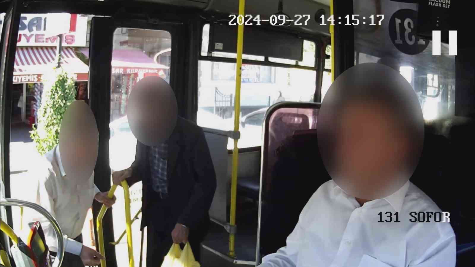 Kapısı Açık Otobüsten Düşen Yaşlı Adamın Ölümünde Şoföre Hapis Cezası