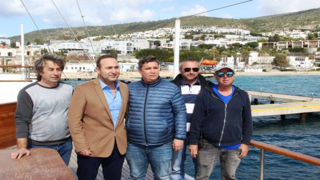 Türk teknesi Bodrum'a geldi