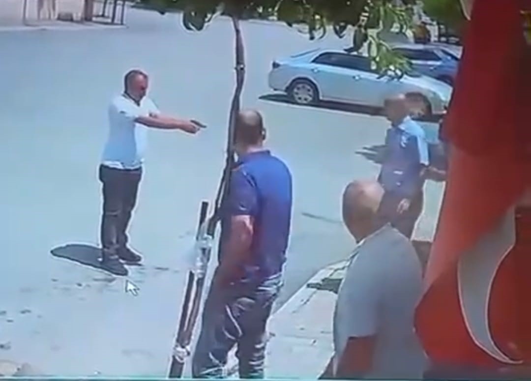 Kan Donduran Kardeş Kavgası: Taksiciye Kurşun Yağmuru