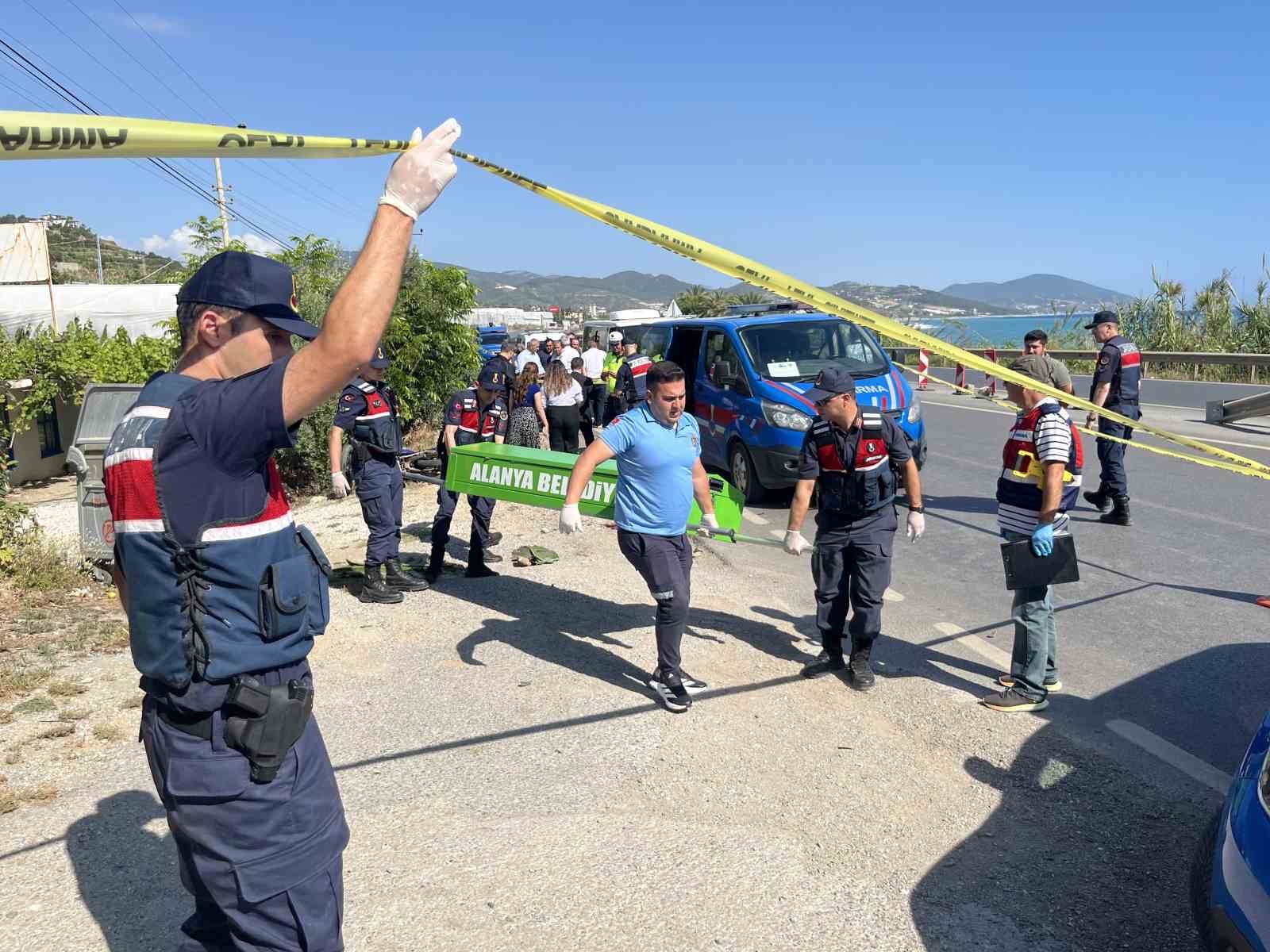 Çöp Konteynerine Çarpan Motosiklet Sürücüsü Can Verdi