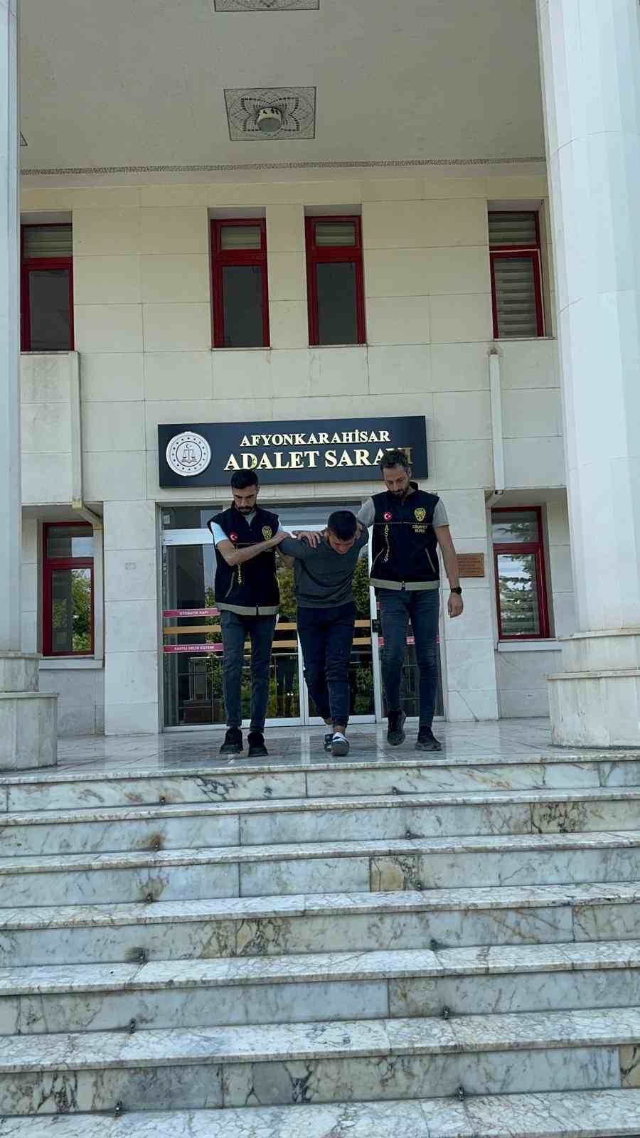 Kan Donduran Cinayette Soğukkanlı Savunma: 