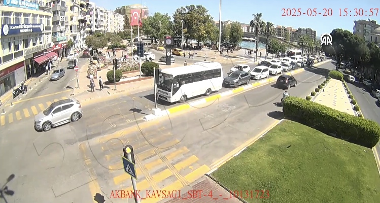 Poşeti Çöp Sandı, İçinden 23 Bin Lira Çıktı