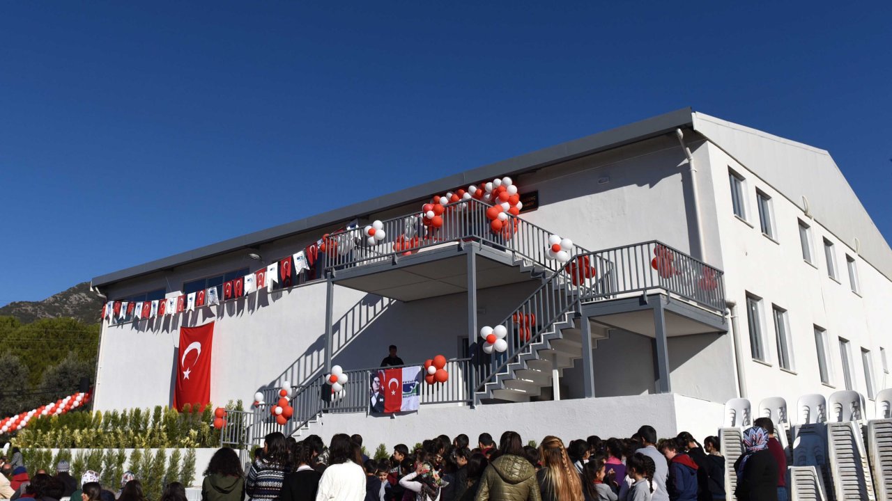 Fethiye'de Cahit Beğenç Sosyal Tesisi ve Kütüphanesi açıldı