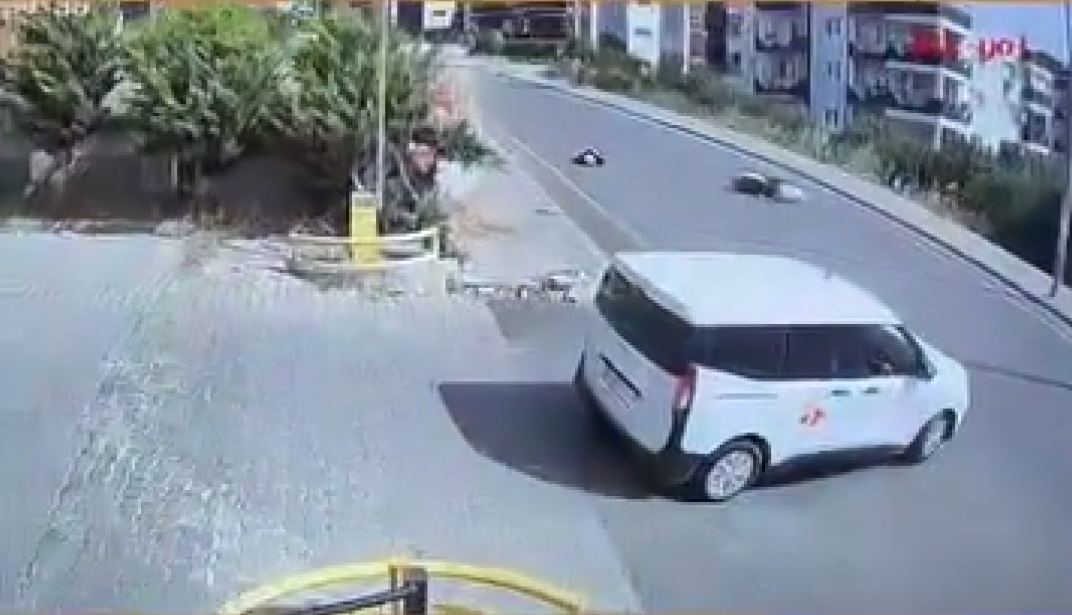 Mahalleli İsyanda: Aynı Noktada 2 Saat Arayla İkinci Kaza