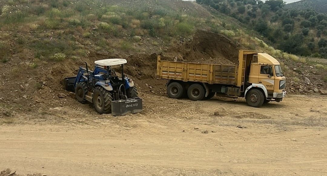 Acı Kaza: Toprak Yığınının Altında Kalan Genç Yaşamını Yitirdi