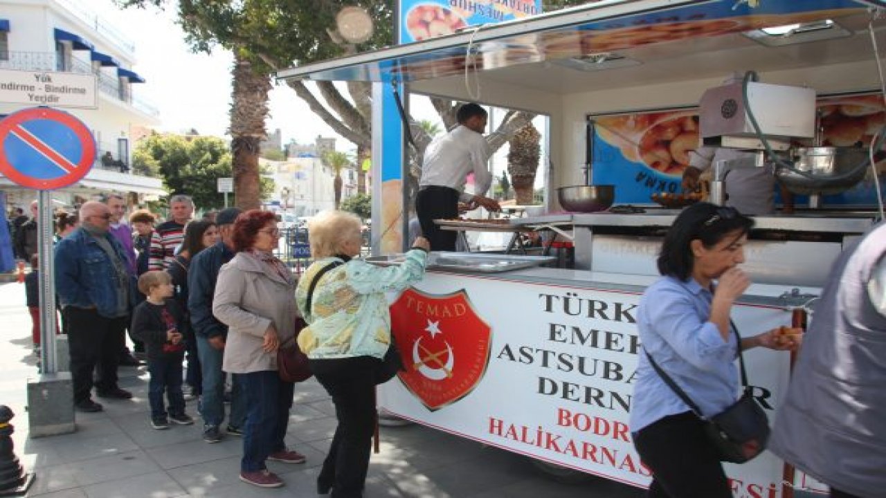 Çanakkale şehitleri anısına lokma döktürdüler