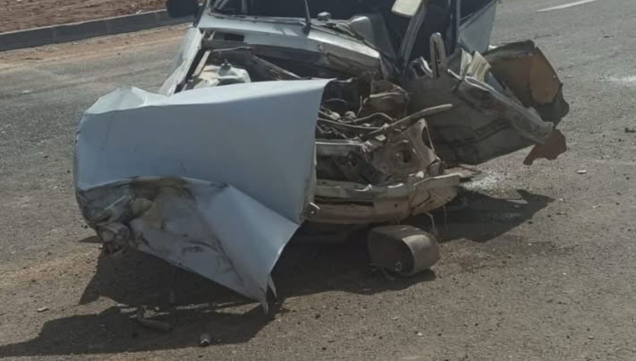 Kamyon ile Otomobil Birbirine Girdi: 1 Ölü 3 Yaralı