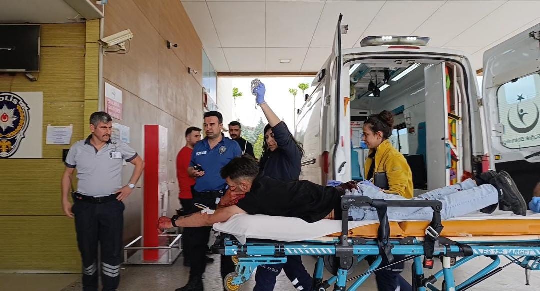 Kız Yüzünden Çıkan Tartışma Kanlı Bitti